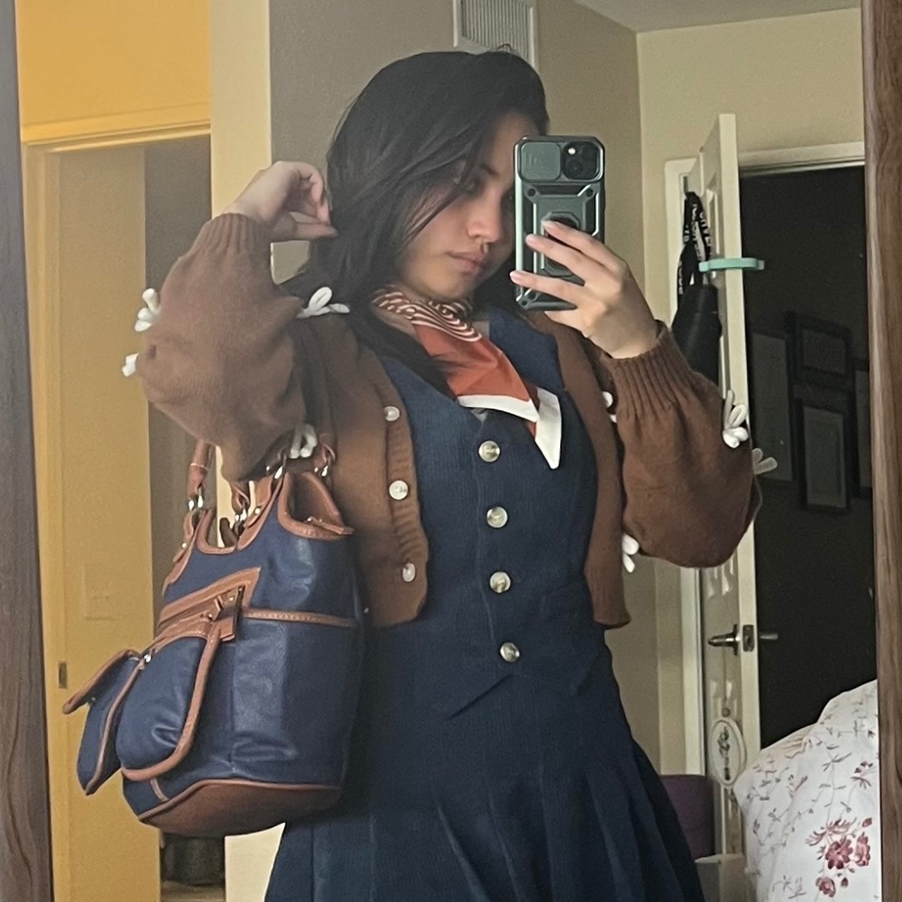 Meet your Posher, Genesis